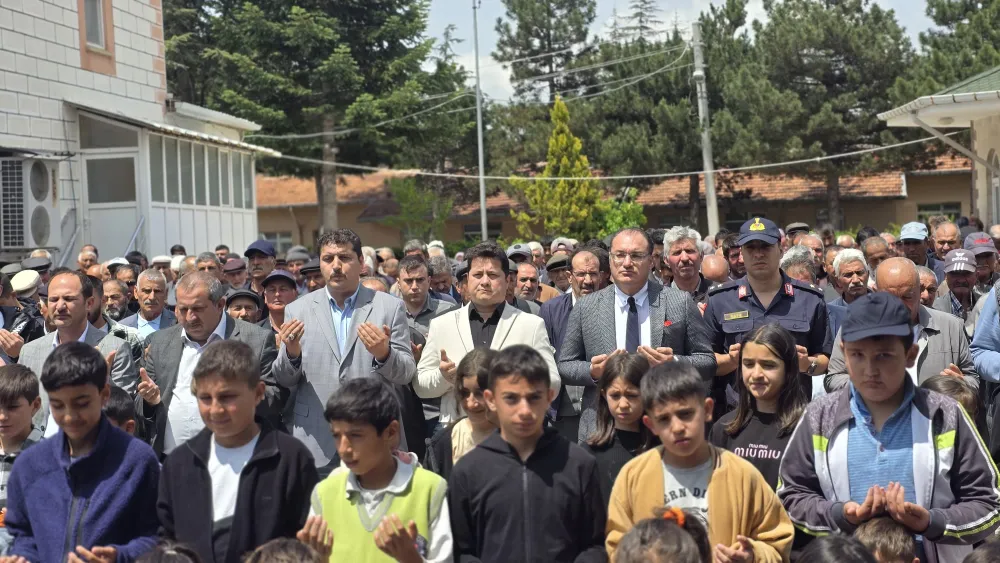 Kemerkaya’da Yağmur Duası Programı Gerçekleştirildi.